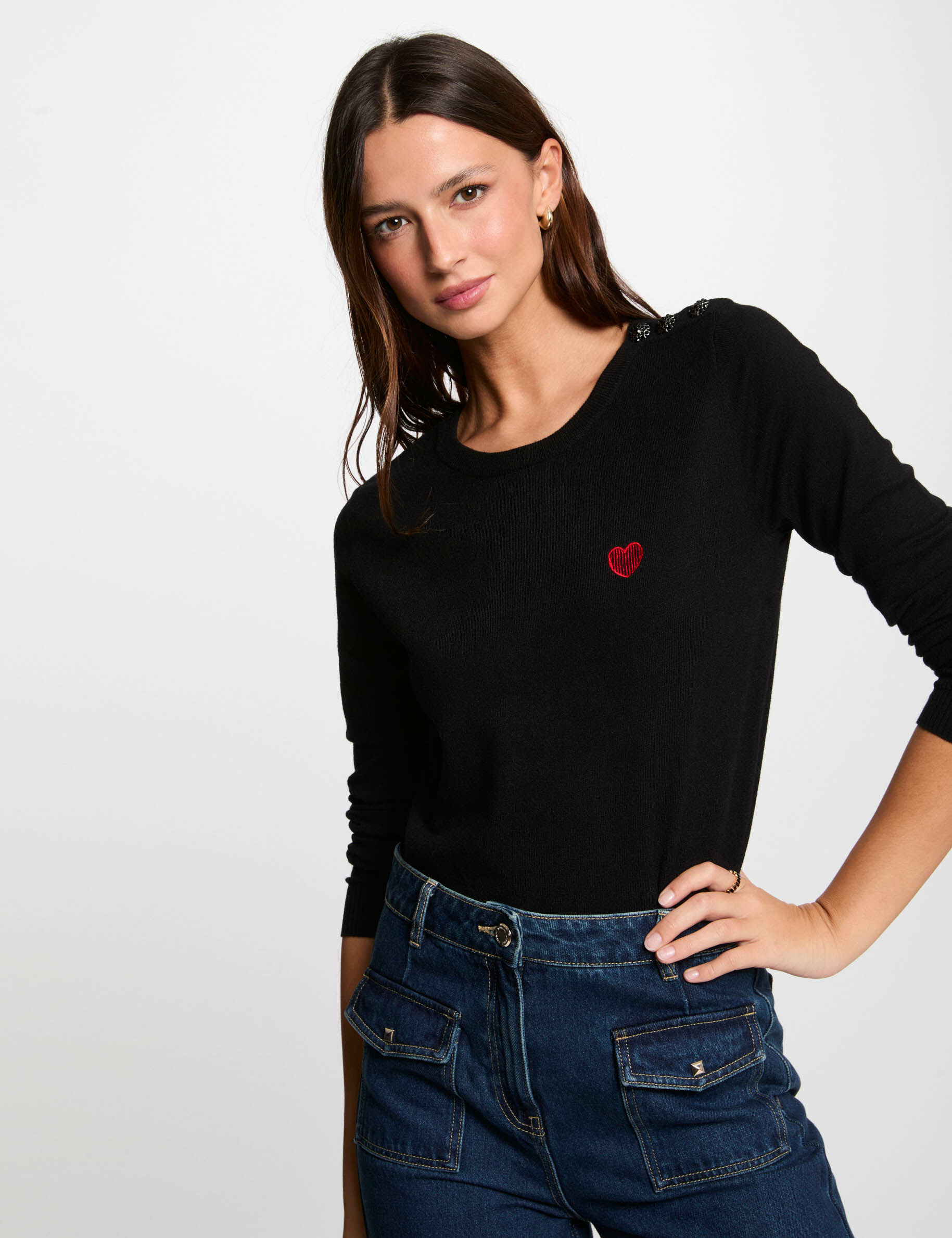 Pull col rond et boutons noir femme