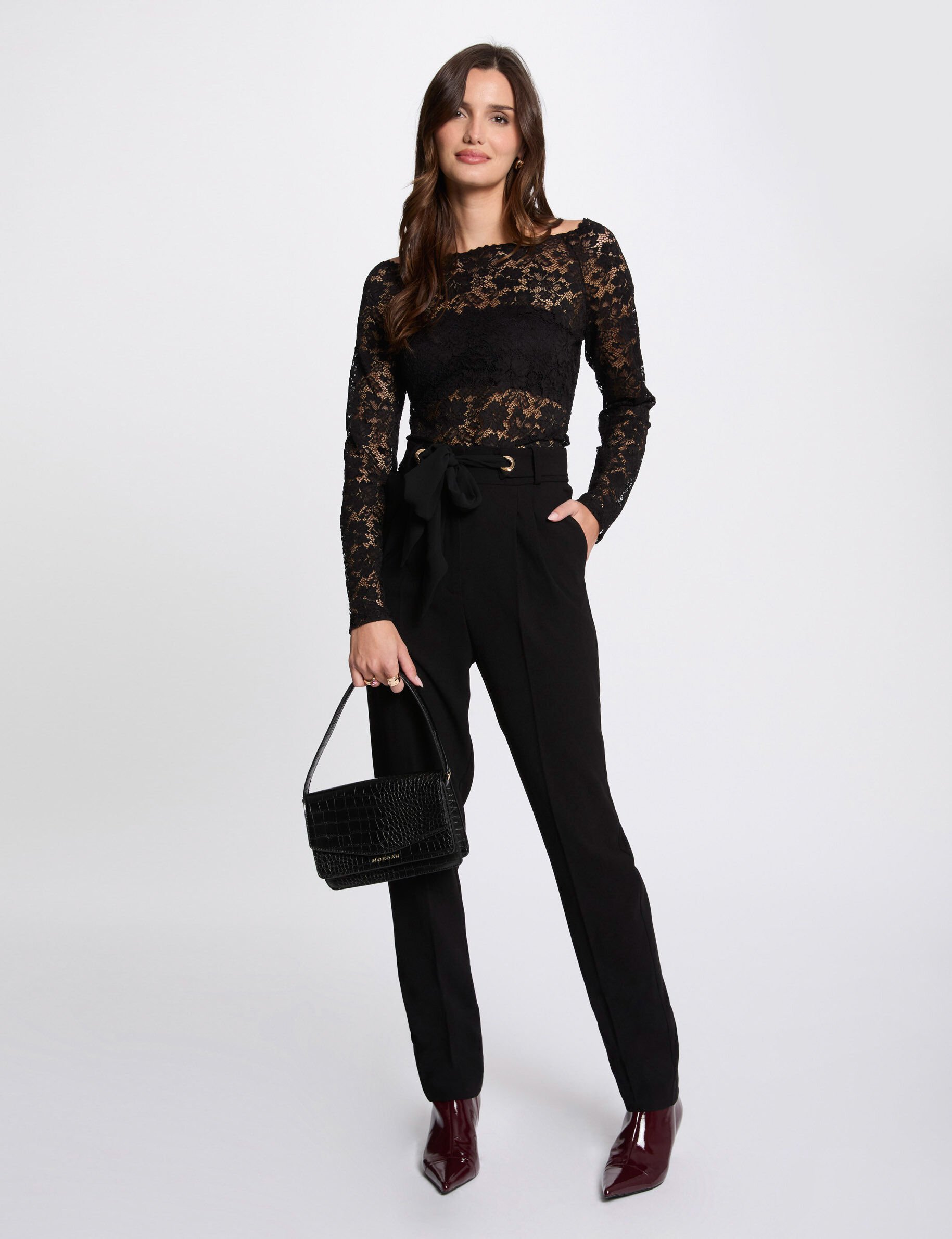 Pantalon carotte à pinces noir femme