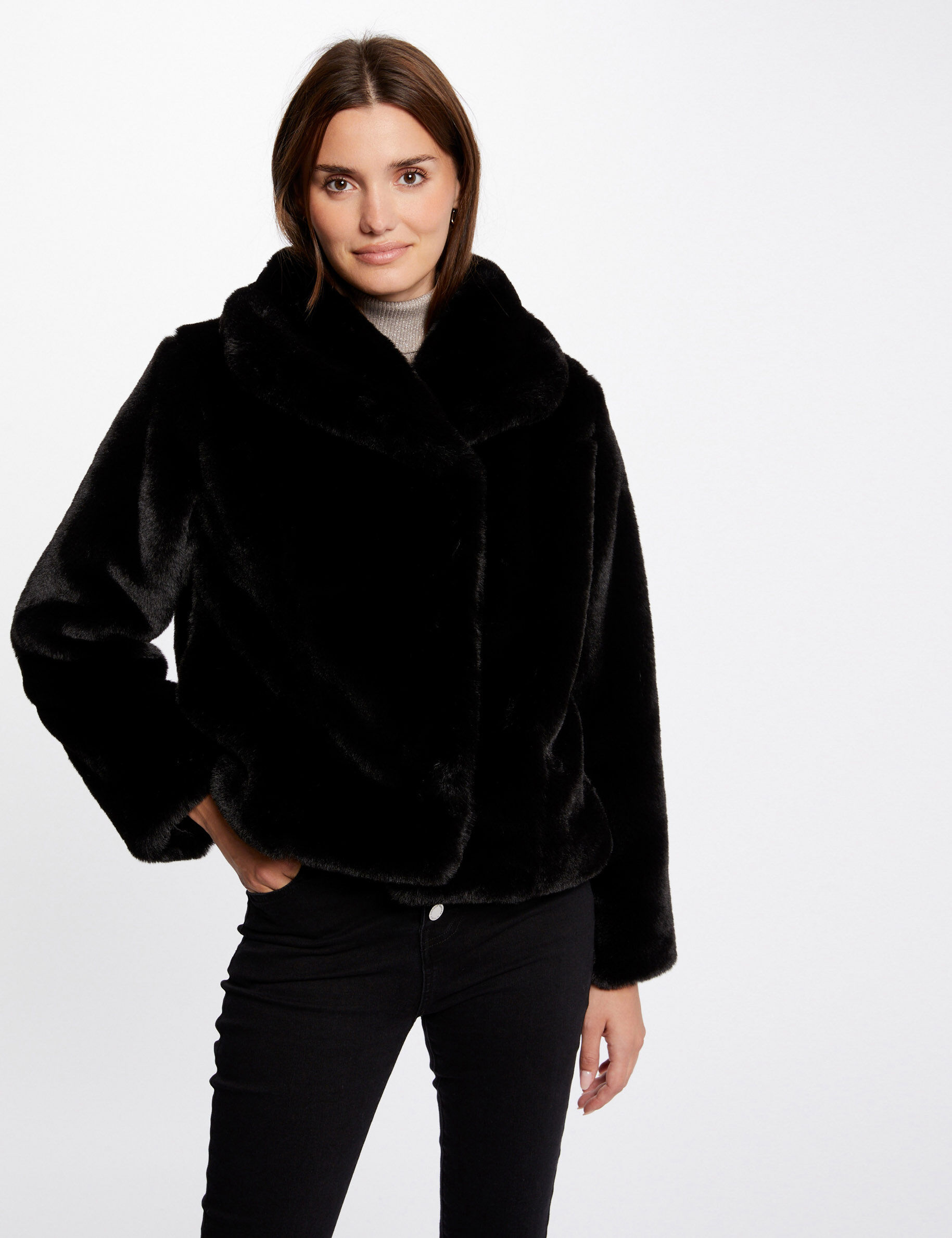 Manteau imitation fourrure noir femme